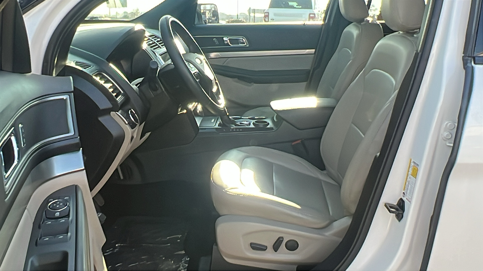 2019 Ford Explorer XLT 17