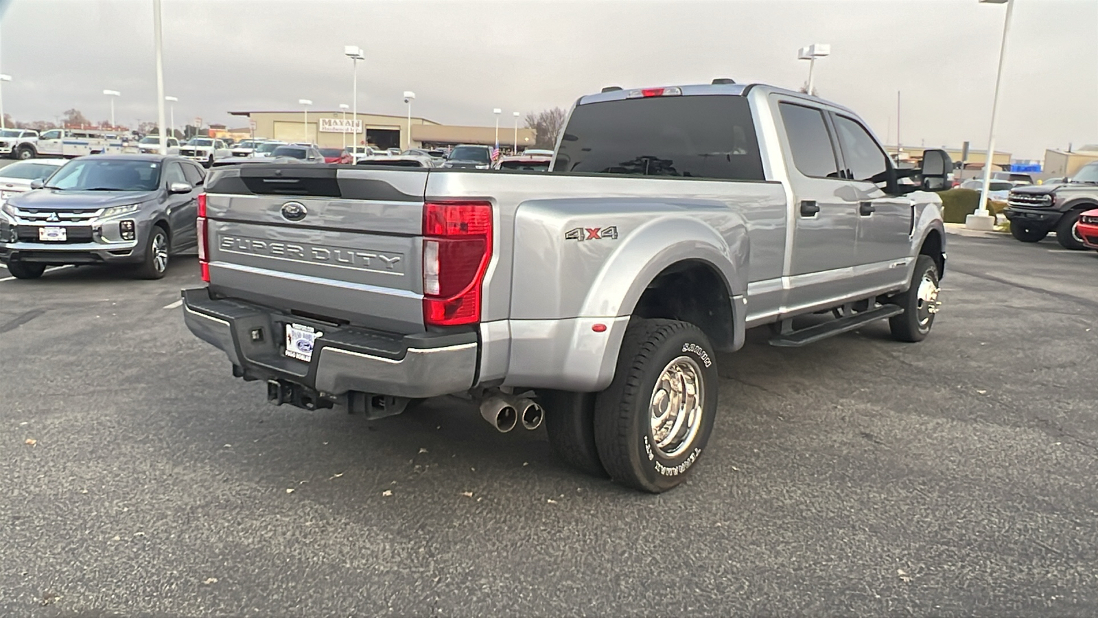 2022 Ford F-350SD XLT 3