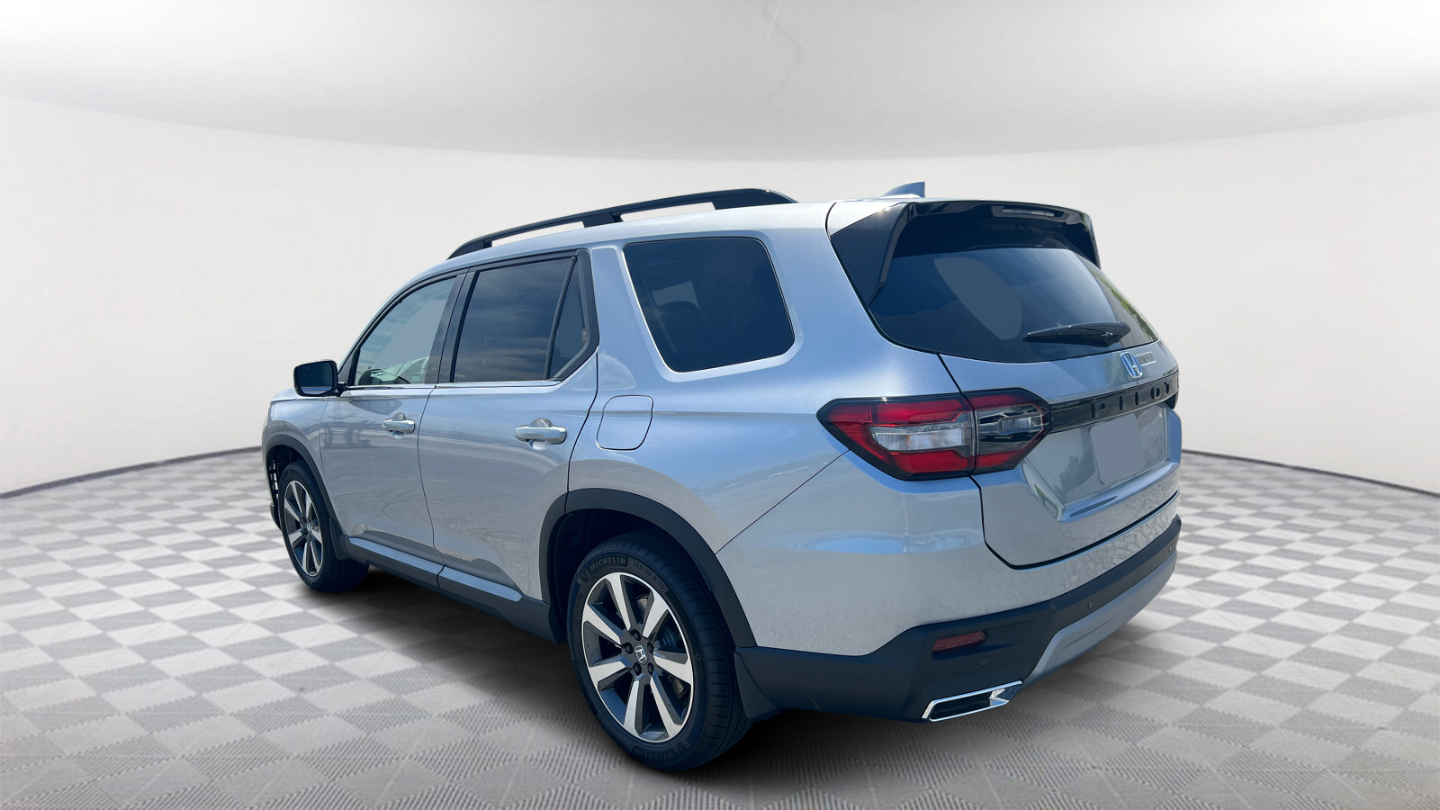 2025 Honda Pilot Touring 6