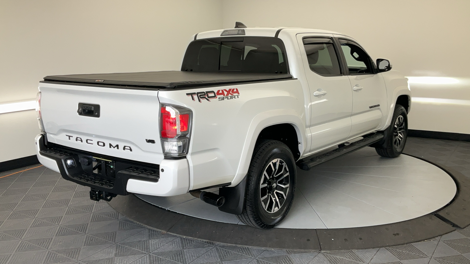 2021 Toyota Tacoma TRD Sport 14