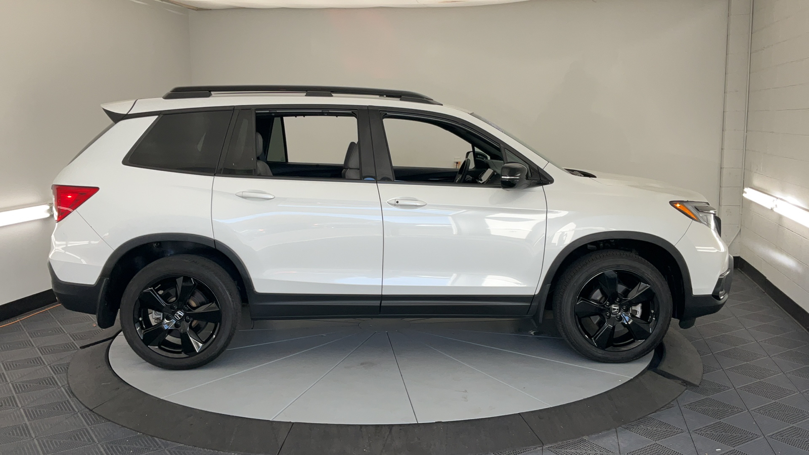 2021 Honda Passport Elite 13