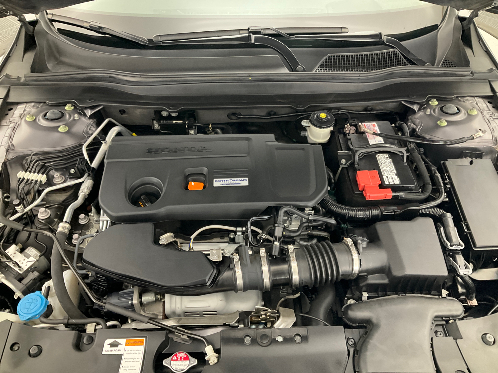 2019 Honda Accord Touring 2.0T 29