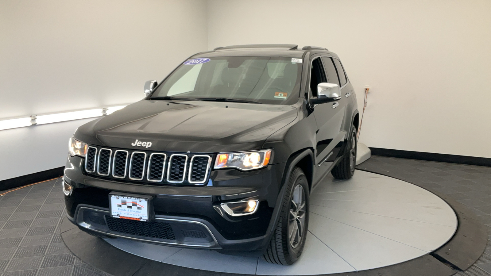 2017 Jeep Grand Cherokee Limited 7