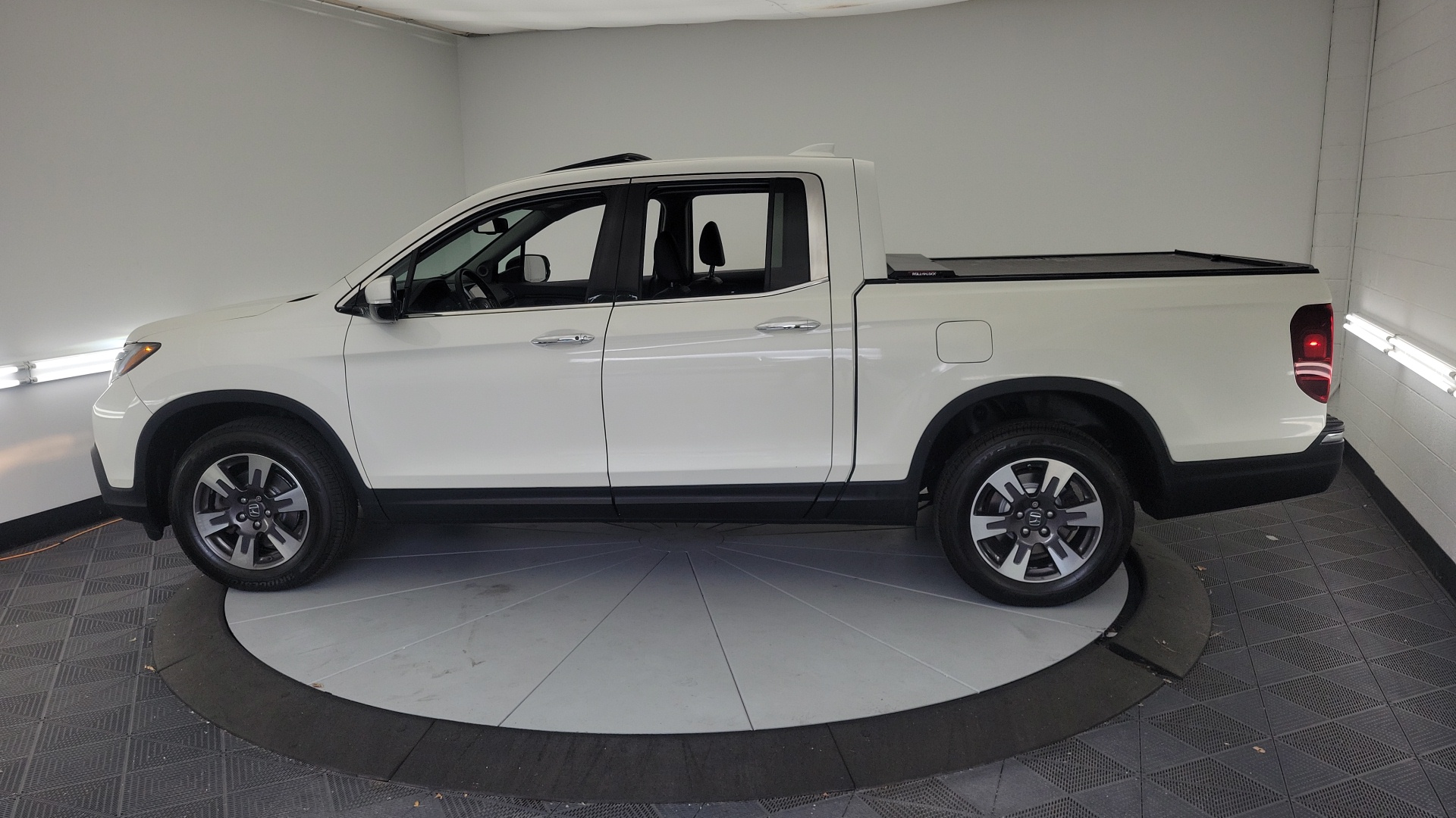 2019 Honda Ridgeline RTL-E 9