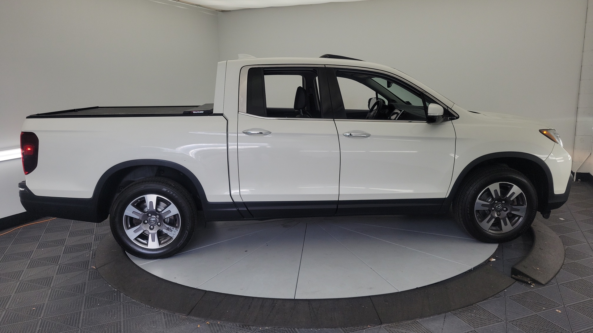 2019 Honda Ridgeline RTL-E 13