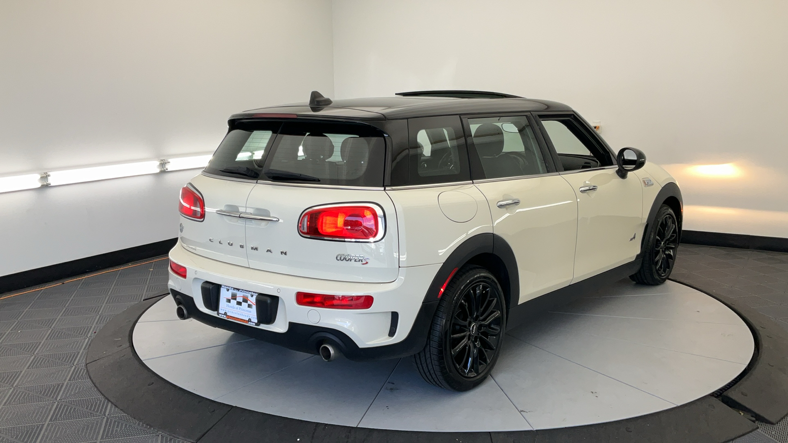 2019 MINI Cooper S Clubman Signature 12