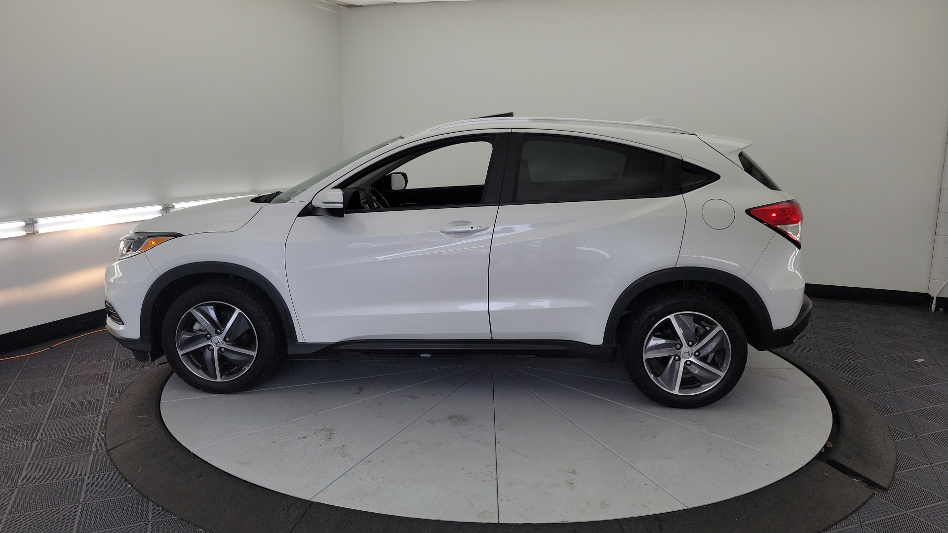 2022 Honda HR-V EX 9