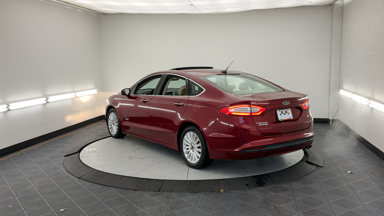 2014 Ford Fusion Energi SE Luxury 10