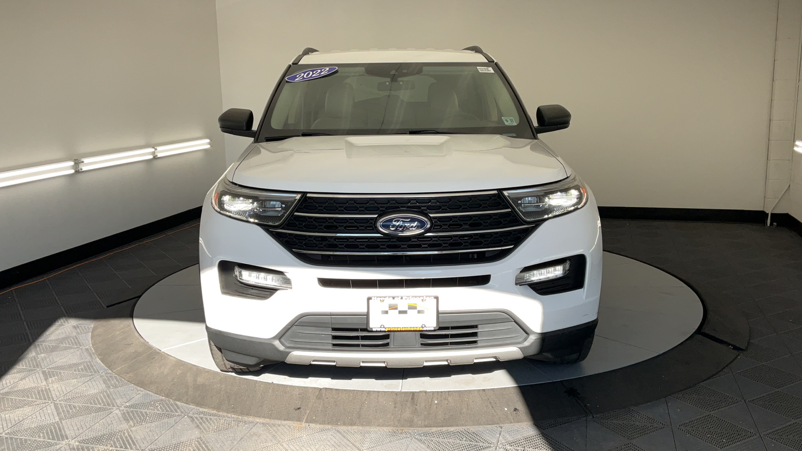 2022 Ford Explorer XLT 7