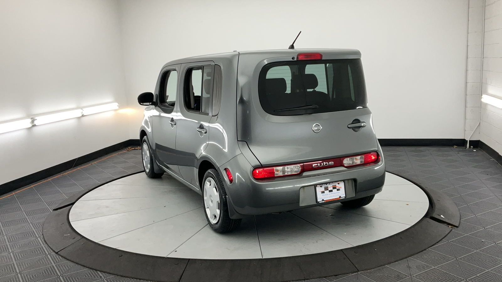 2010 Nissan Cube 1.8 S 9