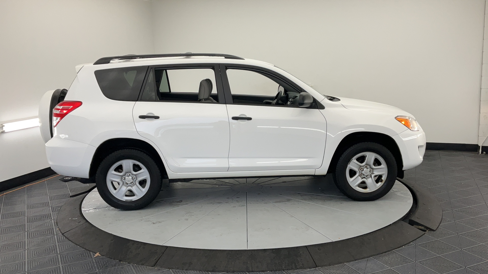 2011 Toyota RAV4 Base 12