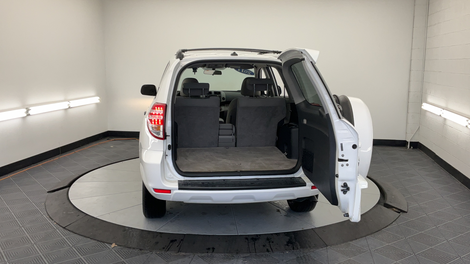 2011 Toyota RAV4 Base 13