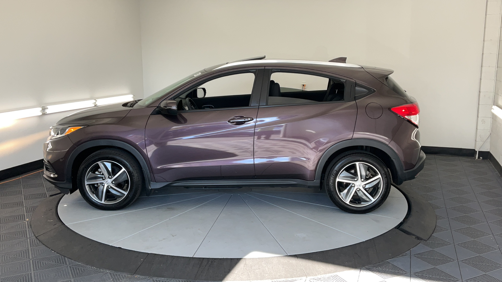 2022 Honda HR-V EX 9