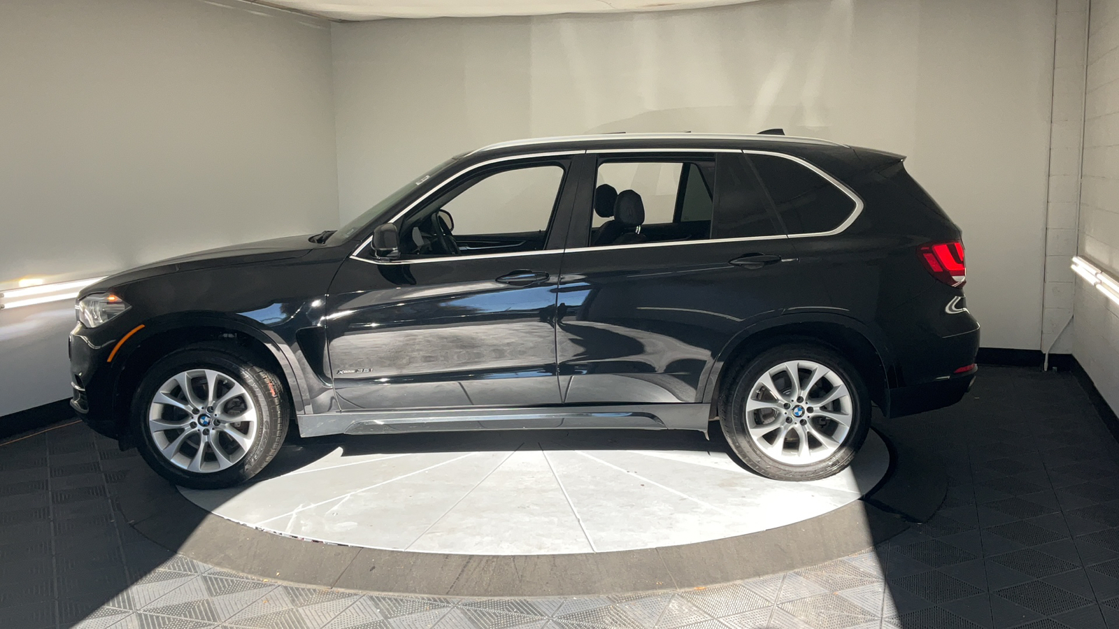 2015 BMW X5 xDrive35i 9