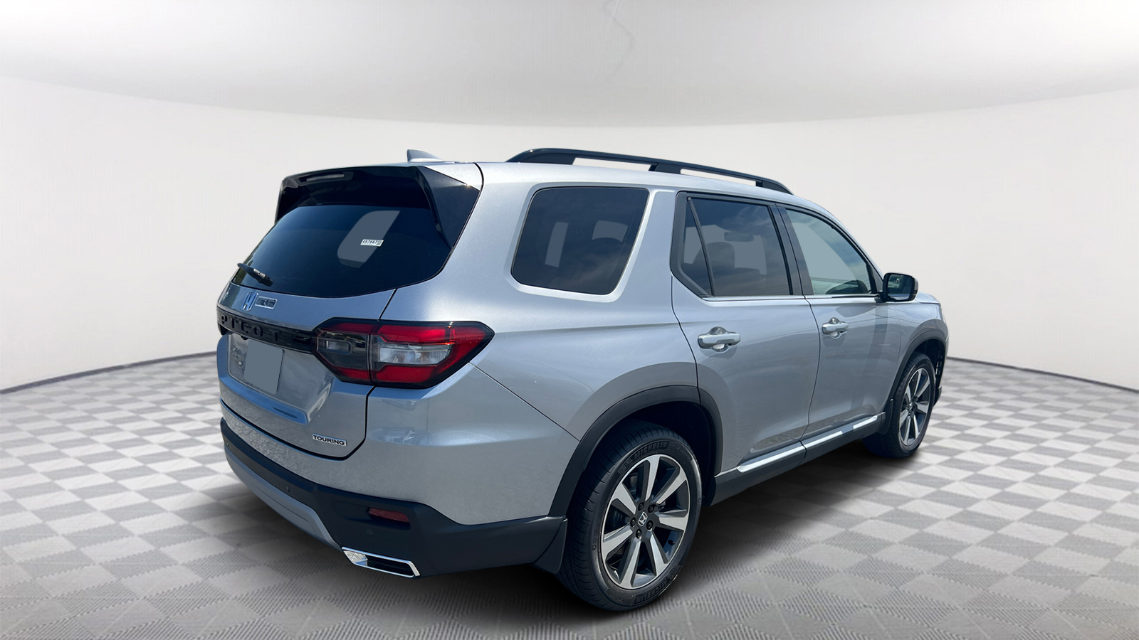 2025 Honda Pilot Touring 8