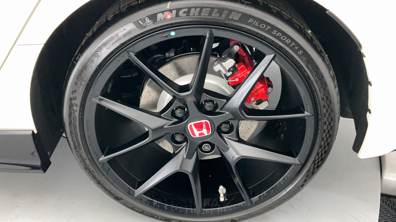 2025 Honda Civic Type R Base 32