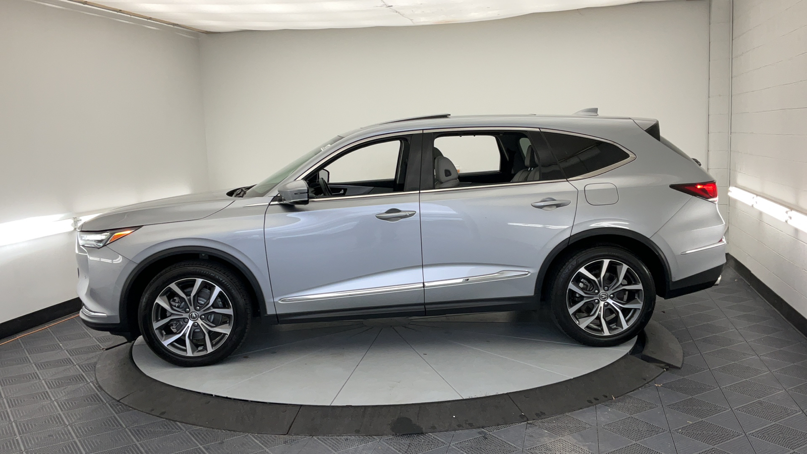 2022 Acura MDX Technology 9