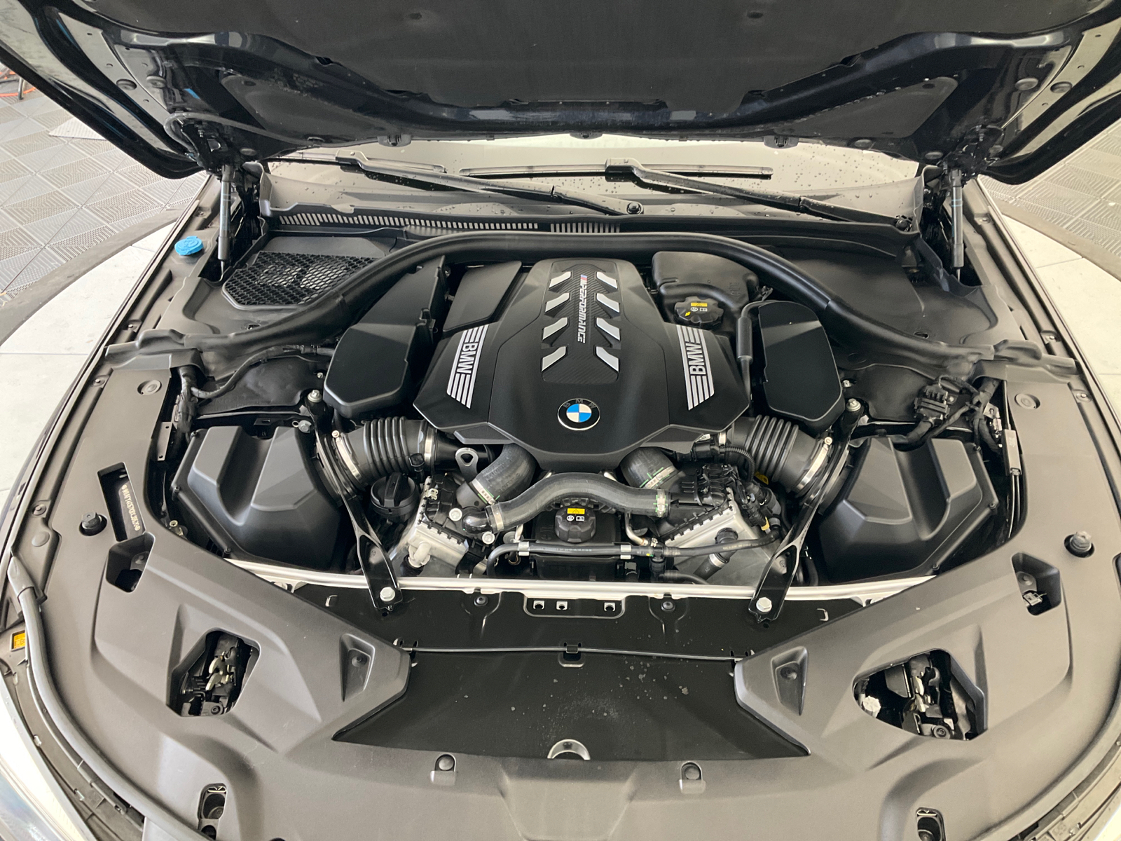 2019 BMW 8 Series M850i xDrive 35