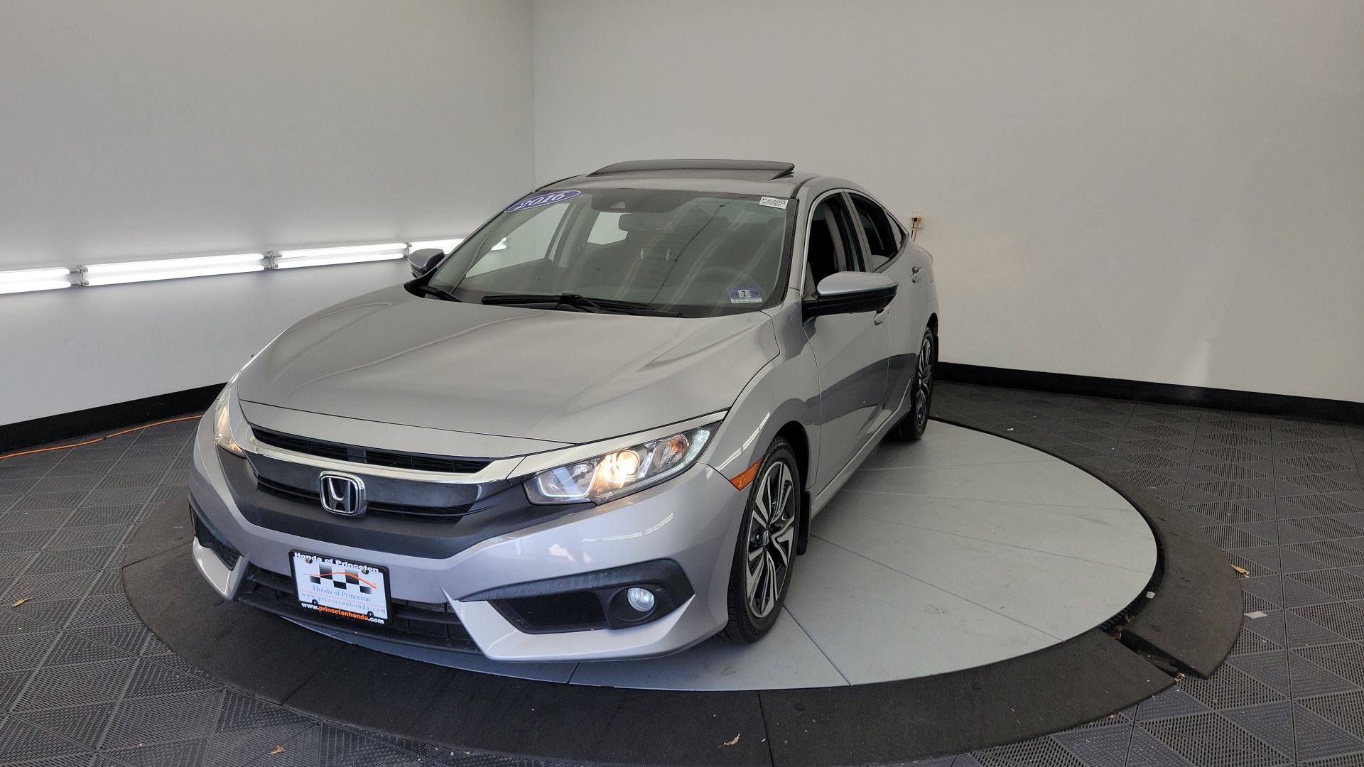 2016 Honda Civic EX-T 8