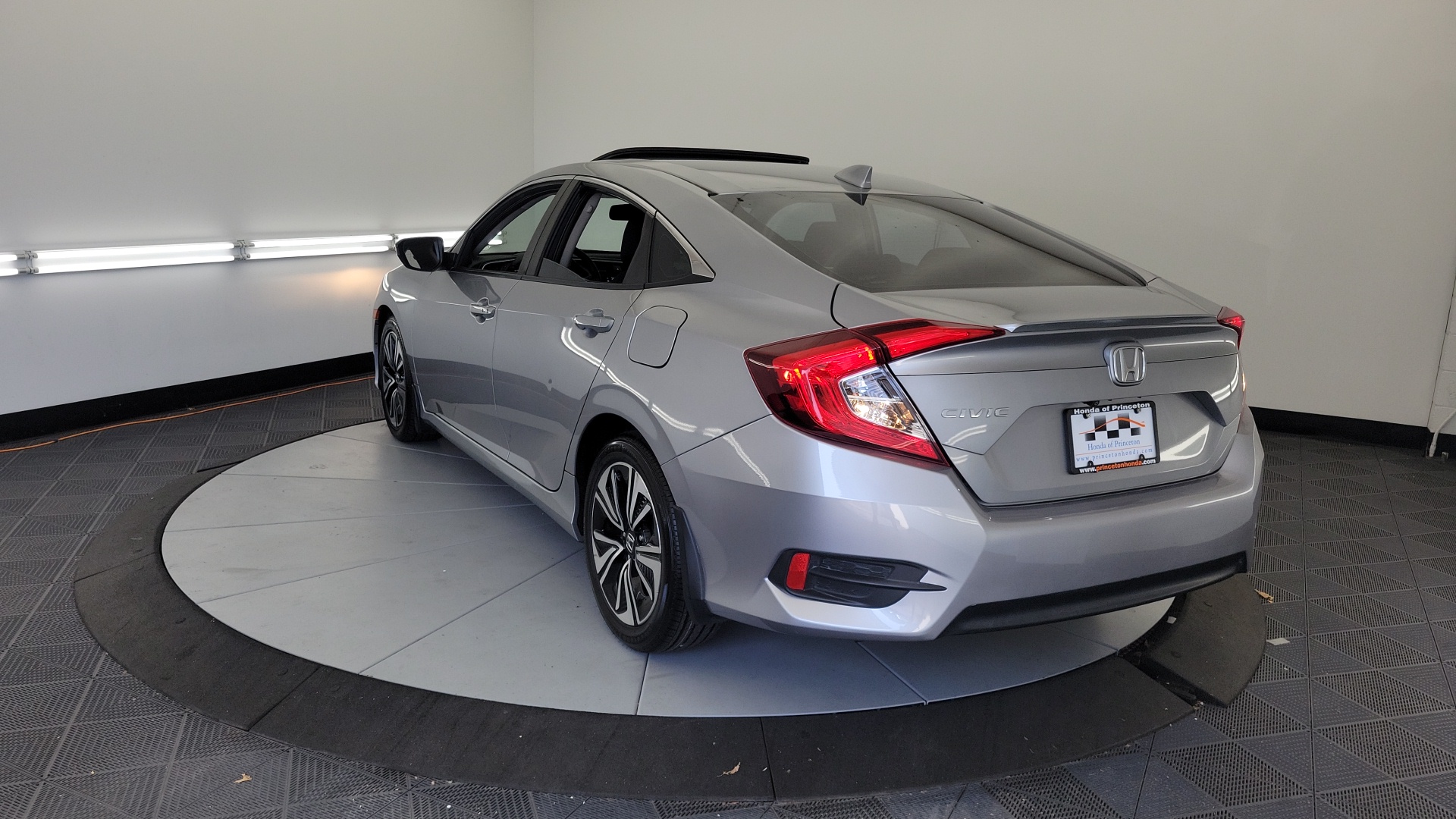 2016 Honda Civic EX-T 10