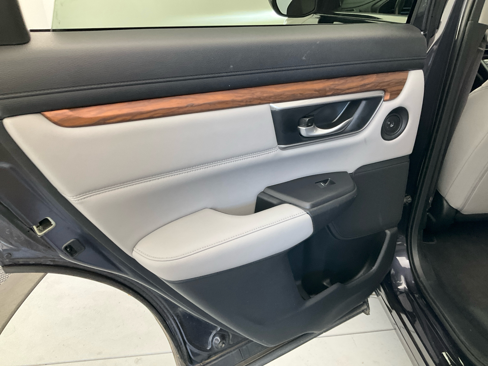 2019 Honda CR-V Touring 16