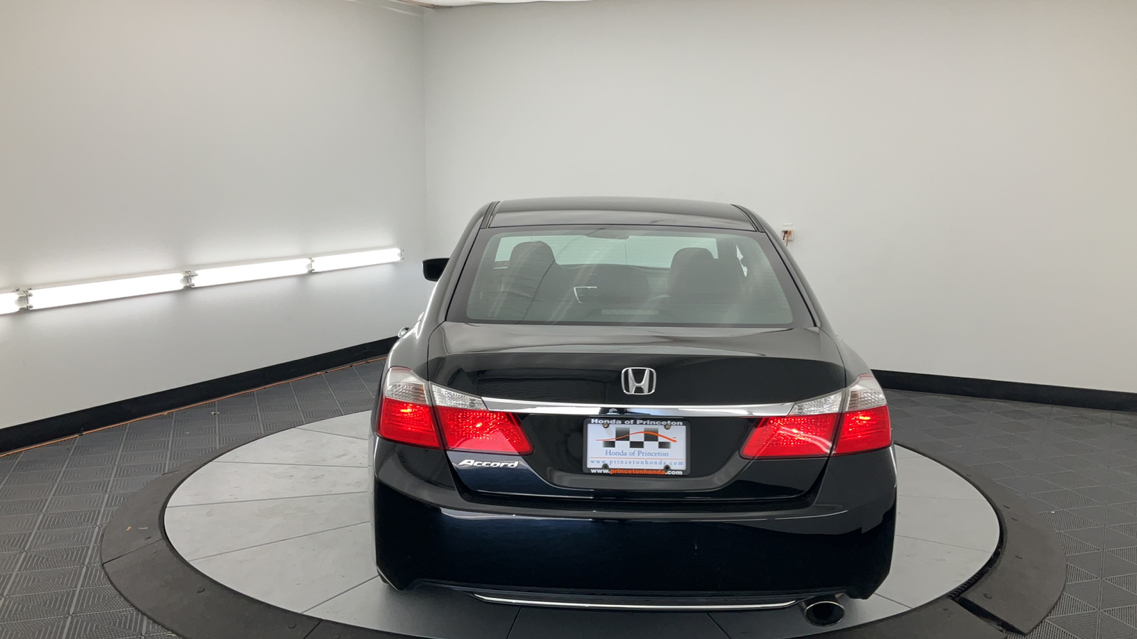 2013 Honda Accord LX 10