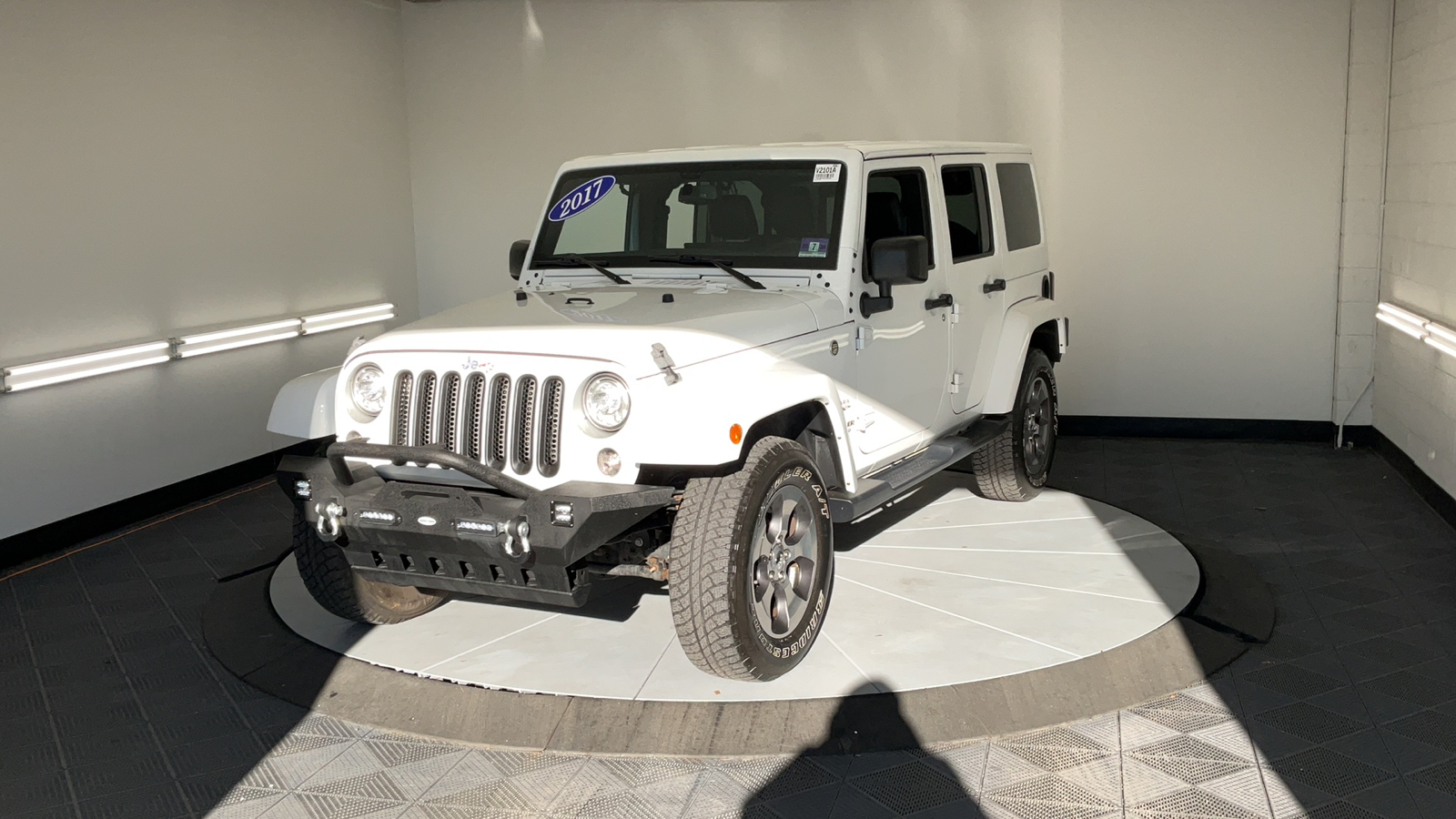 2017 Jeep Wrangler Unlimited Sahara 8