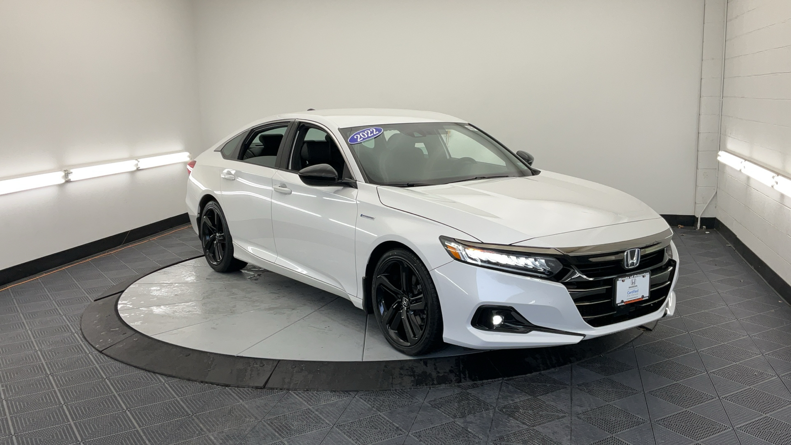 2022 Honda Accord Hybrid Sport 1