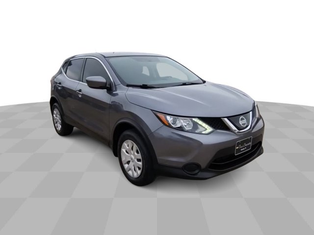 2019 Nissan Rogue Sport S 2