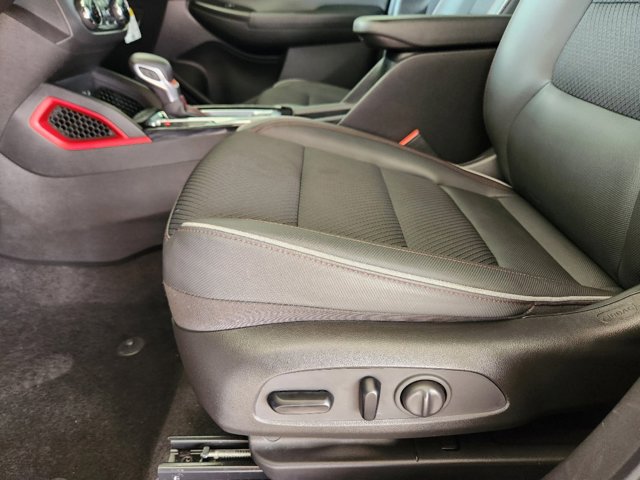 2021 Chevrolet Trailblazer RS w/ Panoramic Sunroof, Power Liftgate, & Driver  24