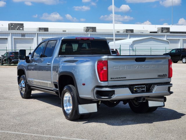 2024 Chevrolet Silverado 3500HD High Country 7