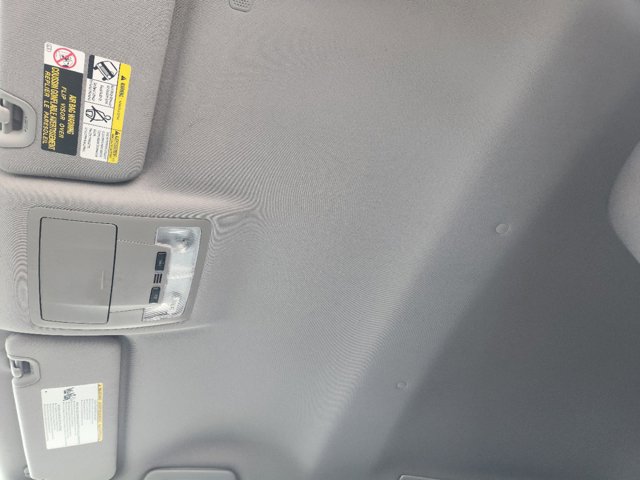 2019 Toyota Highlander LE w/ Safety & Convenience Pkg 25