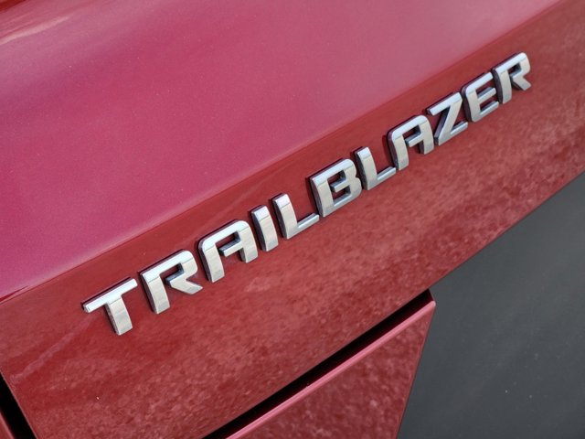 2022 Chevrolet Trailblazer LS w/ Chevy Safety Assist 11