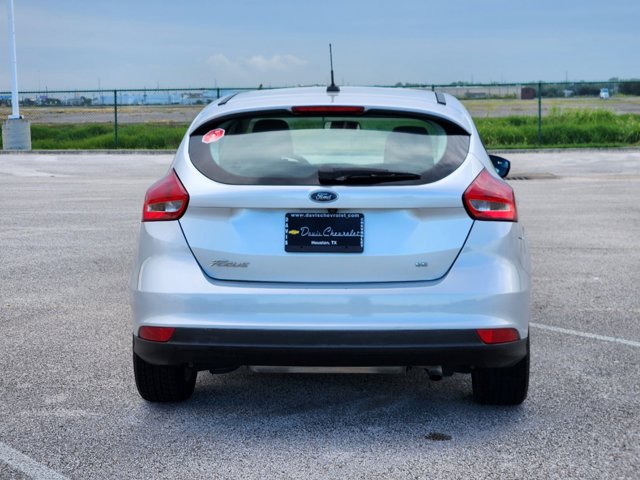 2015 Ford Focus SE 6