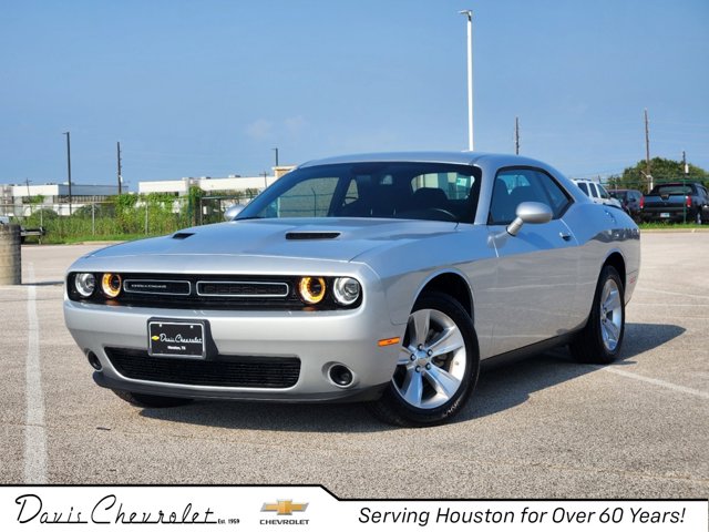 2023 Dodge Challenger SXT 1