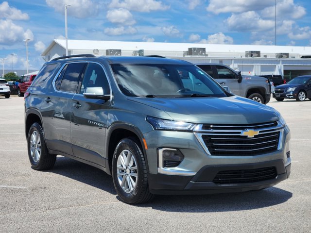 2023 Chevrolet Traverse LT Cloth 3