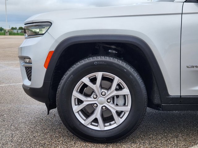 2022 Jeep Grand Cherokee Limited 8