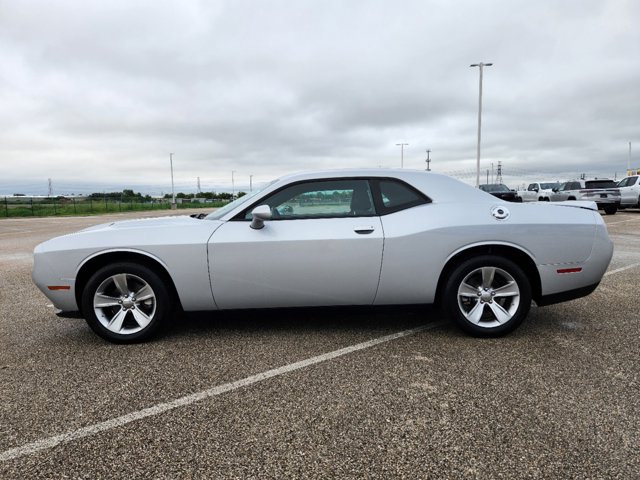 2022 Dodge Challenger SXT 4