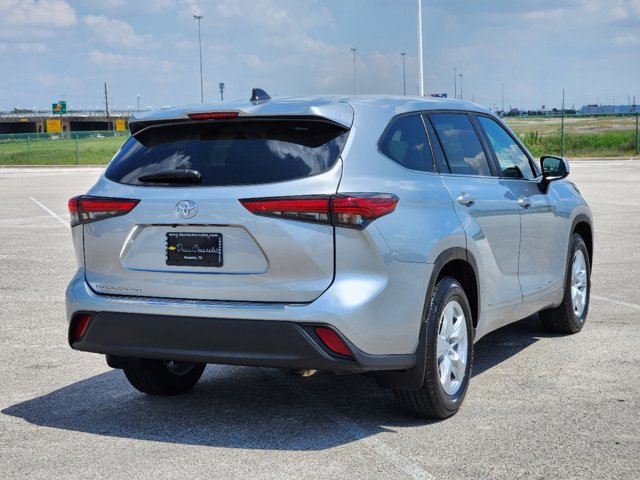 2023 Toyota Highlander L 5