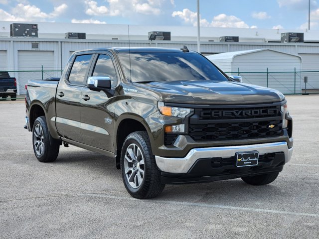 2023 Chevrolet Silverado 1500 LT 3