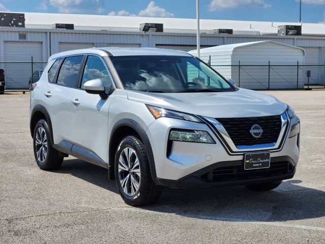 2023 Nissan Rogue SV 3