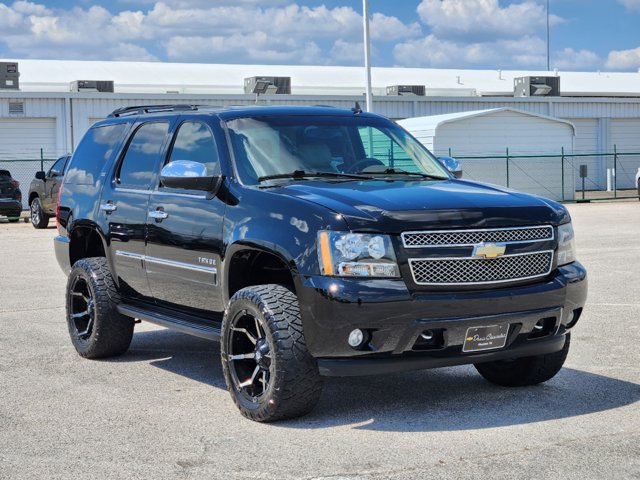 2011 Chevrolet Tahoe LTZ 3