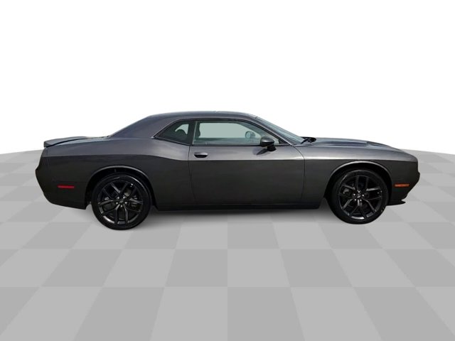 2022 Dodge Challenger SXT 9