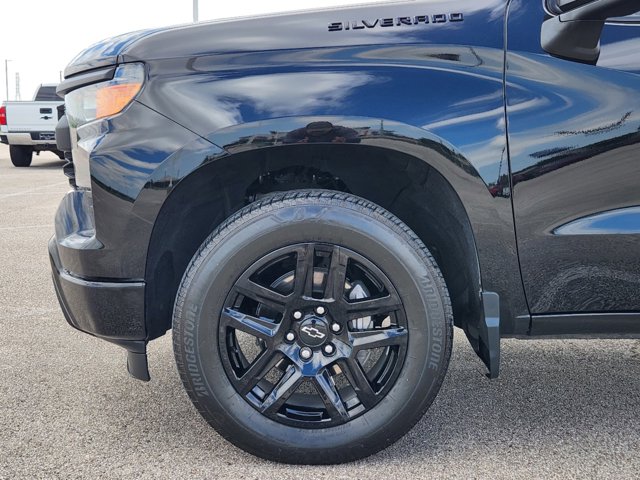 2023 Chevrolet Silverado 1500 Custom 8