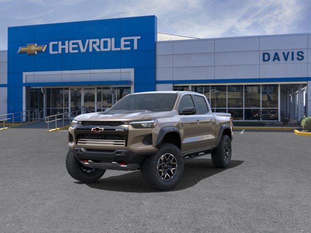 2024 Chevrolet Colorado 4WD ZR2 8