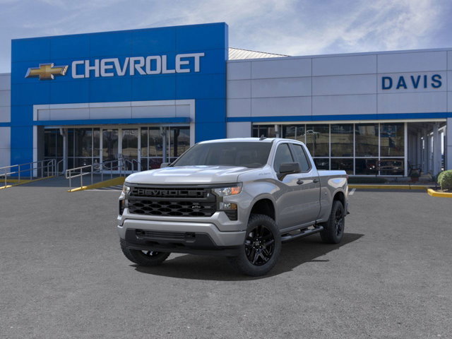 2025 Chevrolet Silverado 1500 Custom 8