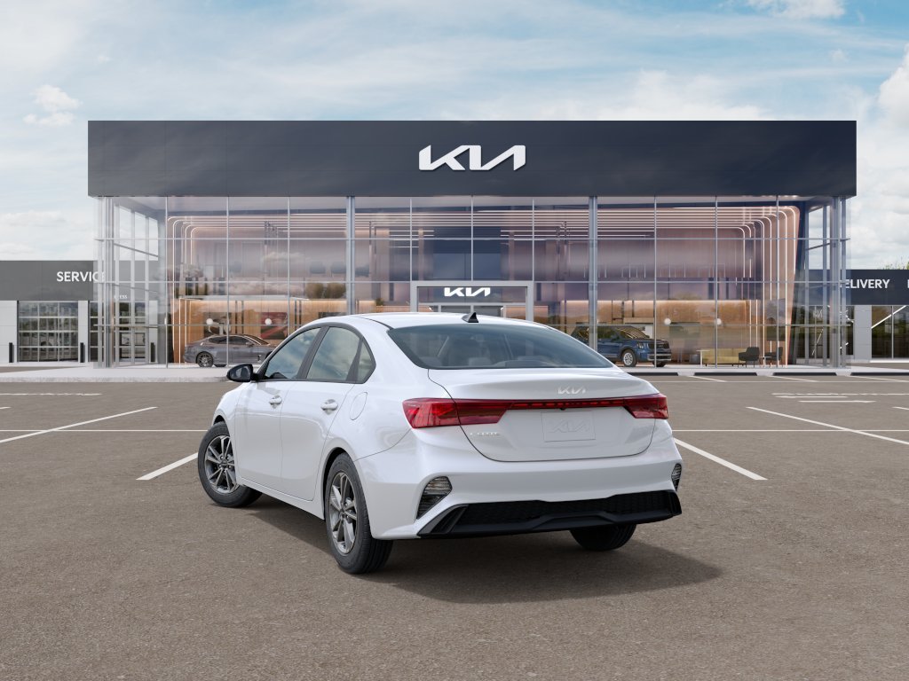 2024 Kia Forte LXS 4