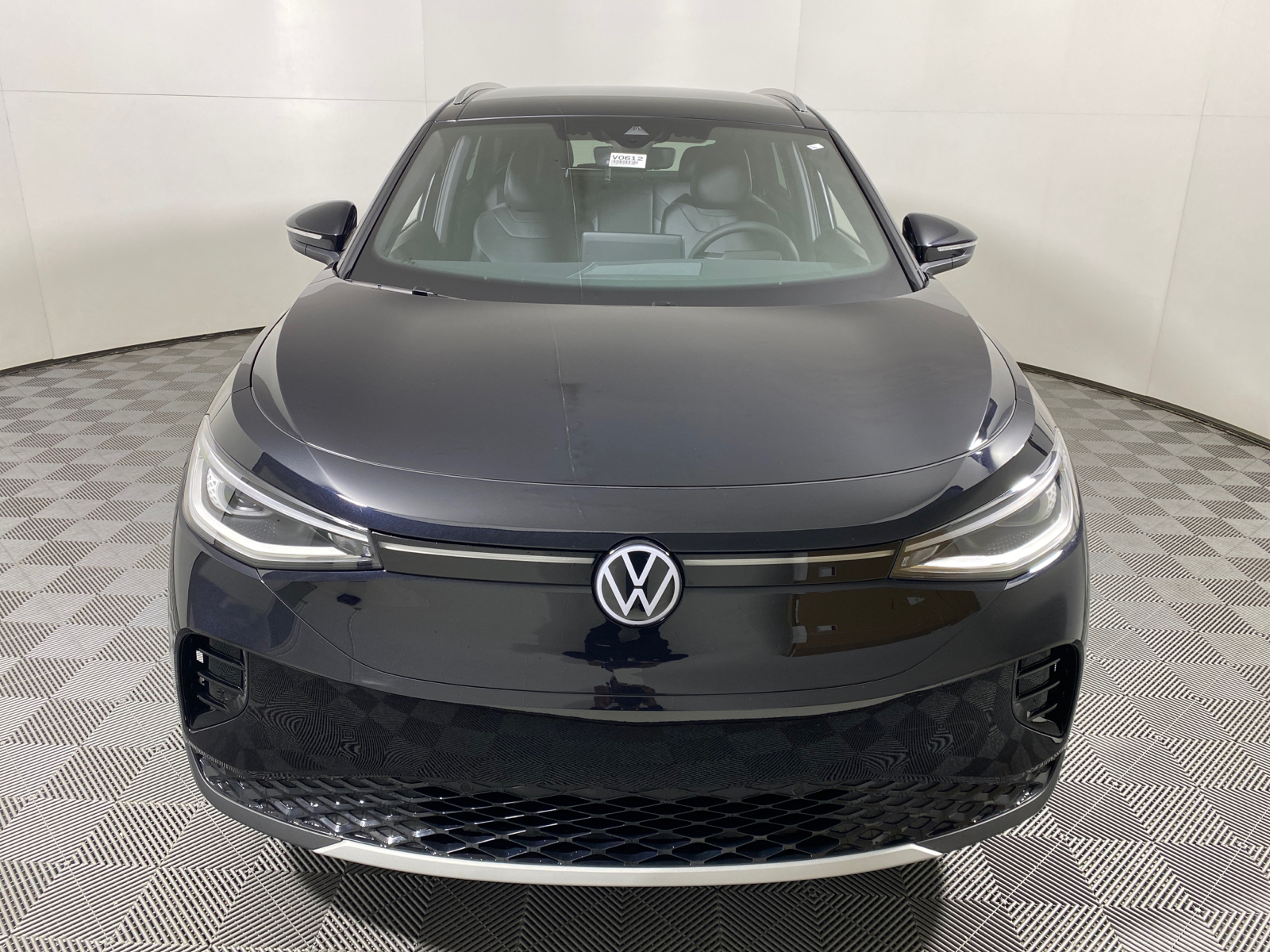 2023 Volkswagen ID.4 Pro S Plus 8