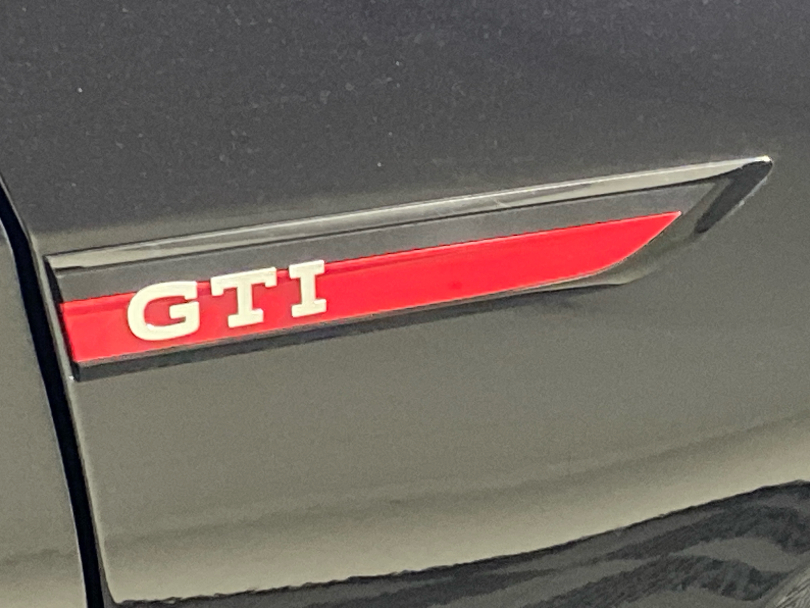2024 Volkswagen Golf GTI 2.0T S 12