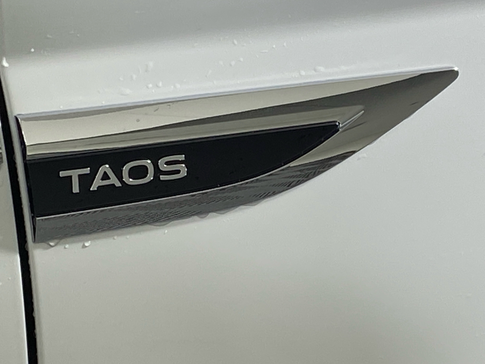 2024 Volkswagen Taos 1.5T S 12